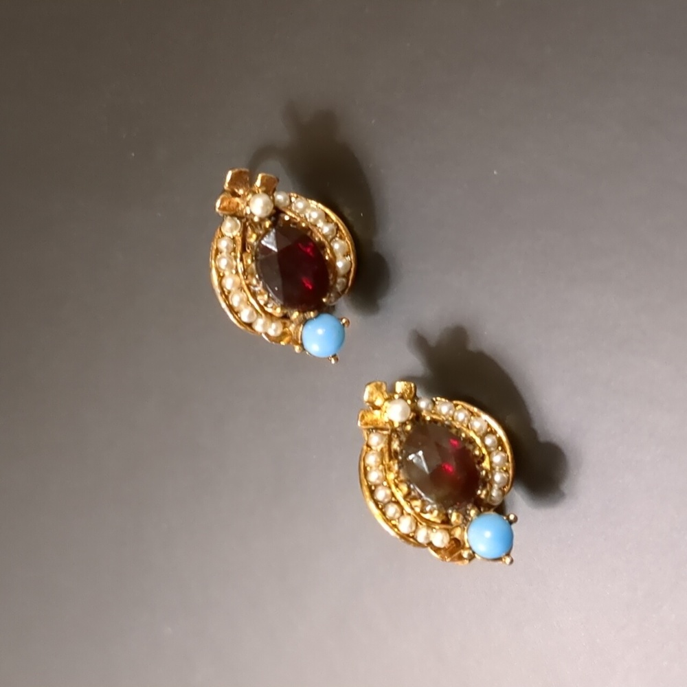 VINTAGE A.R.T. RUBY EARRINGS - Picture 5 of 5